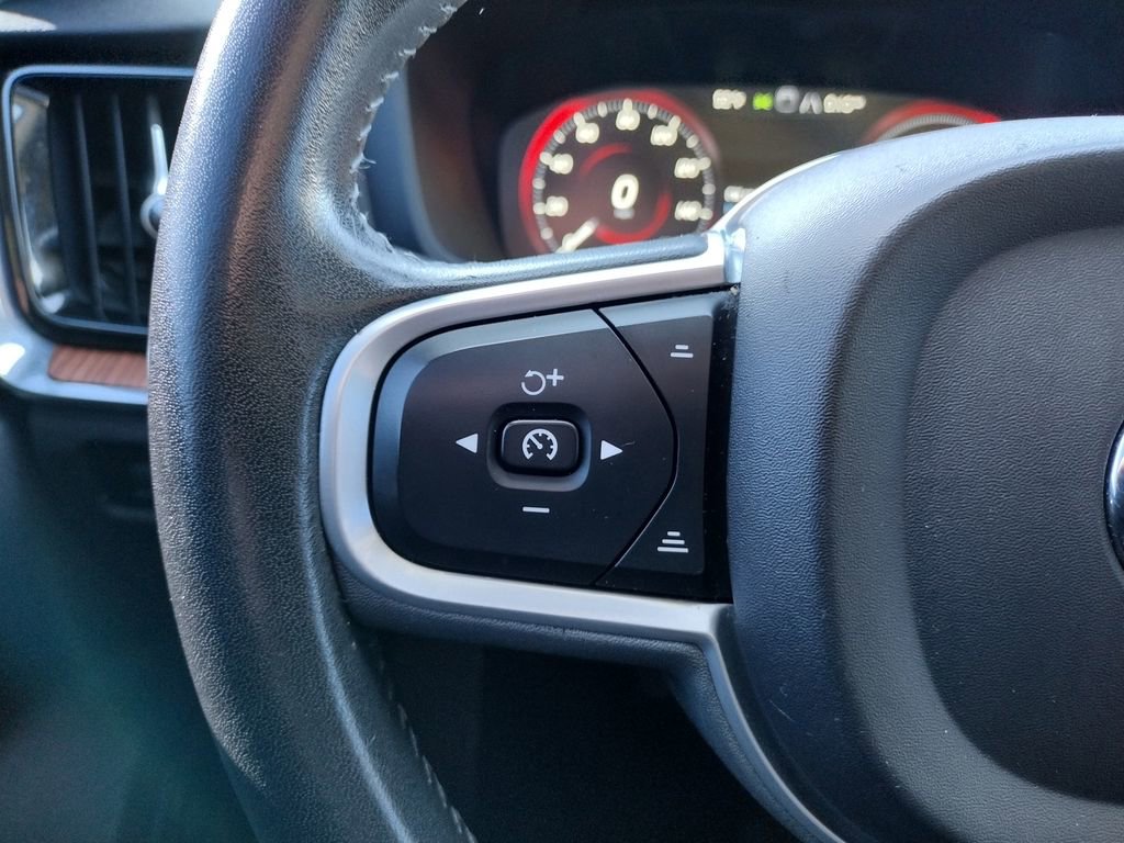 Used 2022 Volvo S60 T8 R-Design Expression AWD/4WD image 19