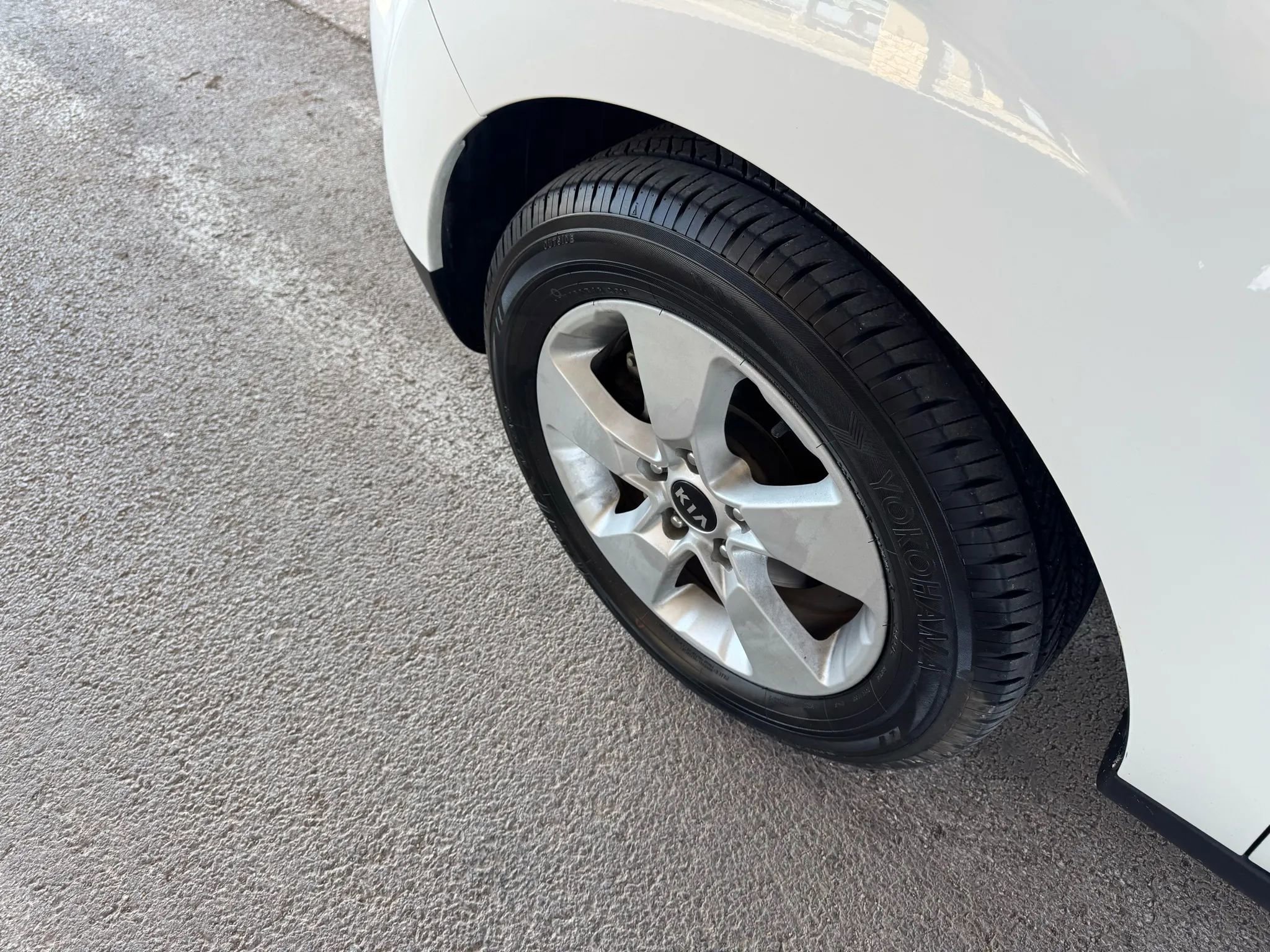 Used 2019 Kia Soul image 28