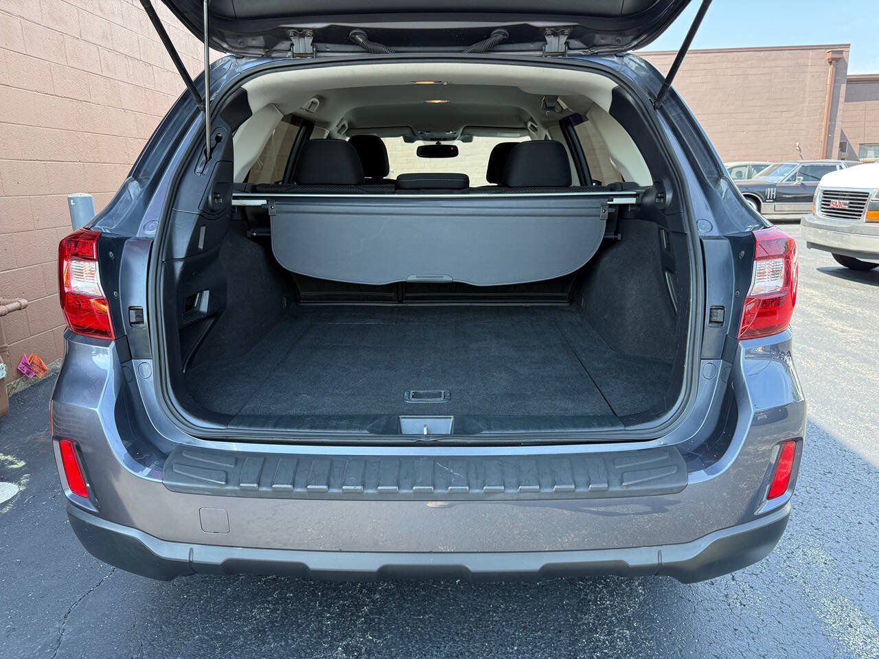 Used 2015 Subaru Outback 2.5i Premium AWD/4WD image 21