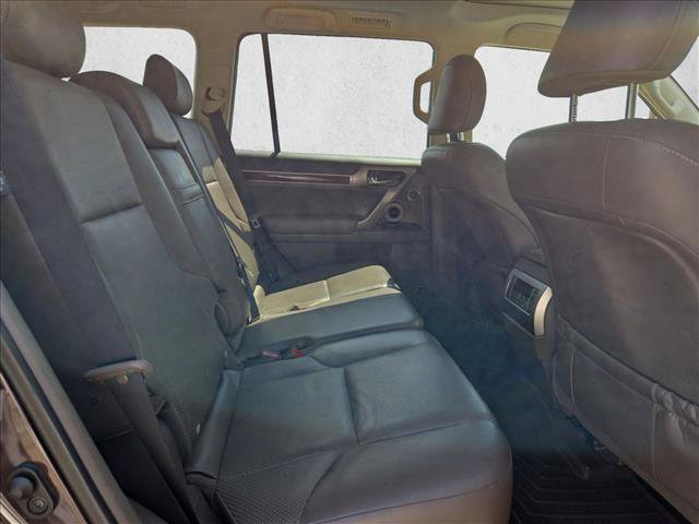 Used 2018 Lexus GX 460 AWD/4WD image 17