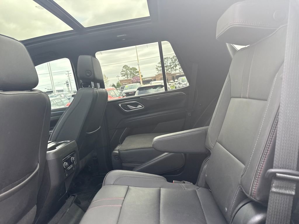 Used 2022 Chevrolet Tahoe RST w/ Luxury Package image 32