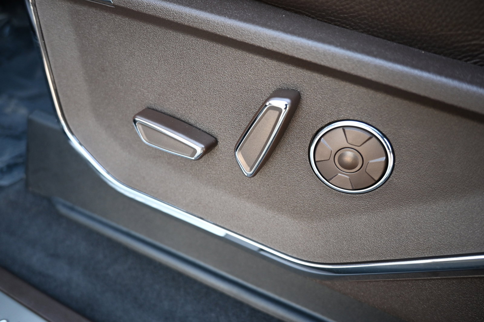 New 2025 Ford F150 King Ranch w/ FX4 Off-Road Package image 37