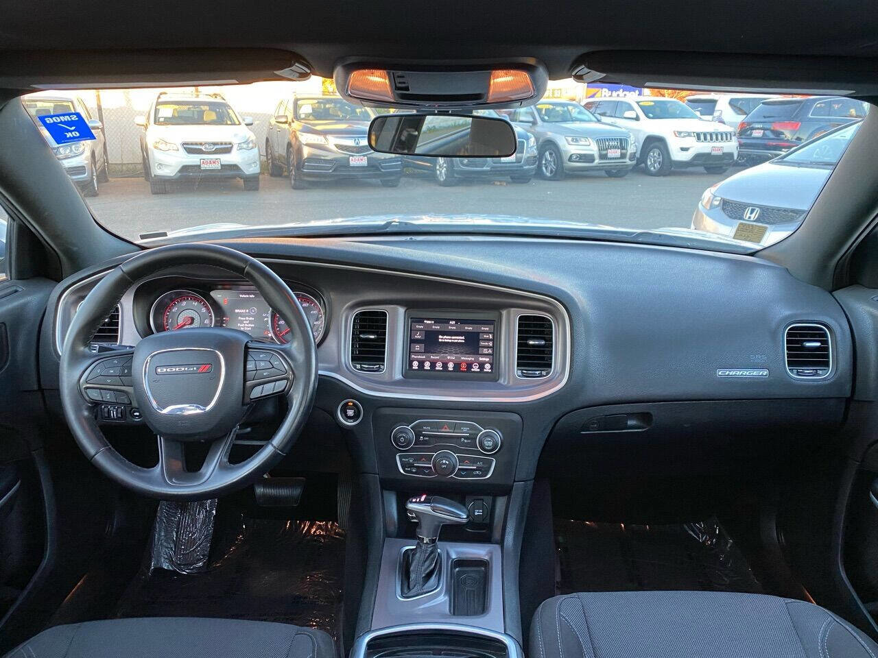 Used 2019 Dodge Charger SXT image 14