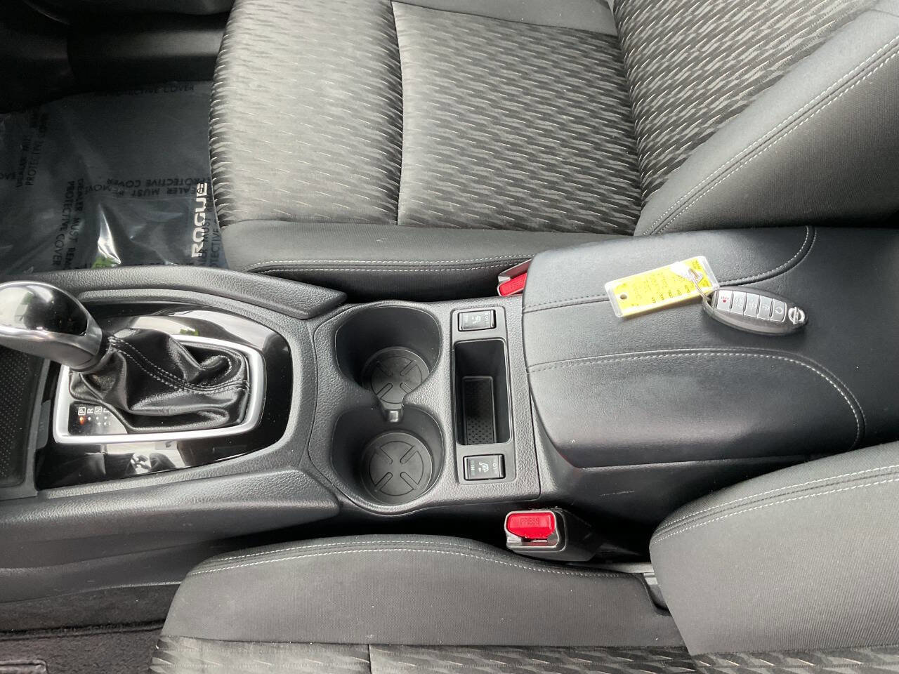 Used 2018 Nissan Rogue SV w/ Premium Package image 27