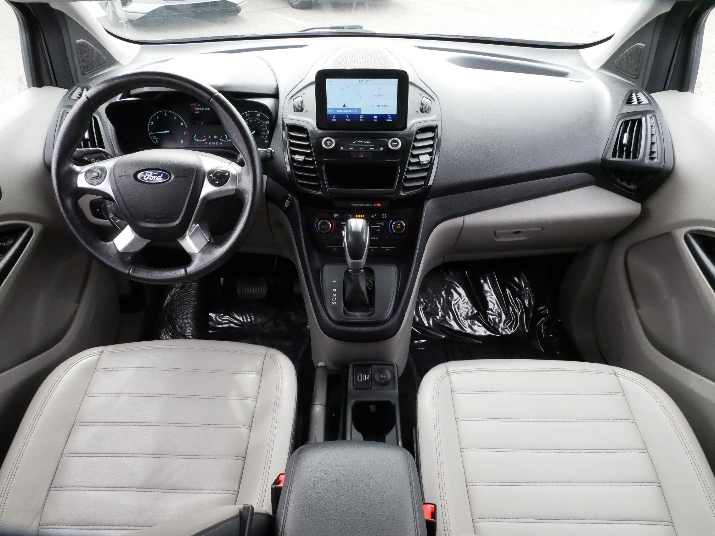 Used 2023 Ford Transit Connect Titanium w/ Trailer Tow Package FWD image 10