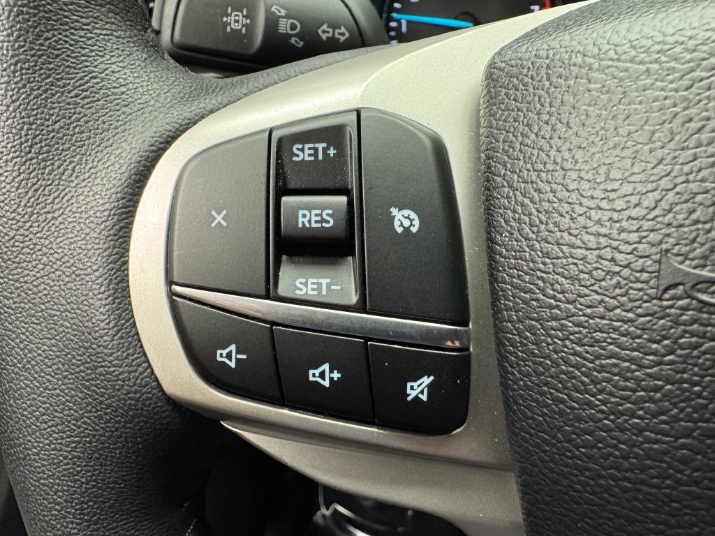 Certified 2024 Ford Explorer XLT AWD/4WD image 15