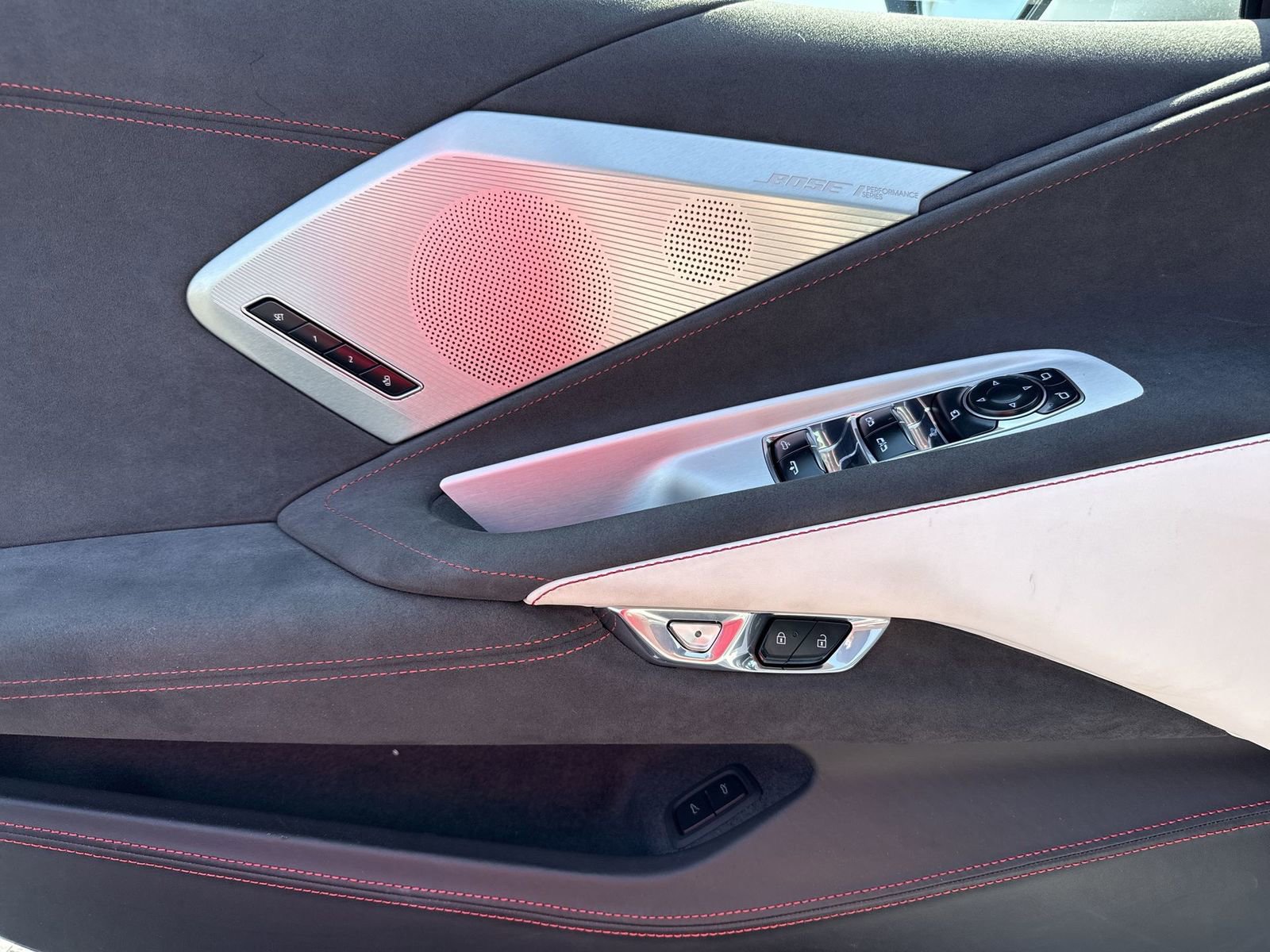 Used 2023 Chevrolet Corvette Stingray Premium Conv w/ Z51 Performance Package image 13