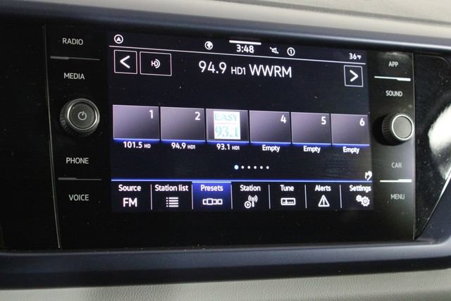 Used 2022 Volkswagen Taos SE image 32