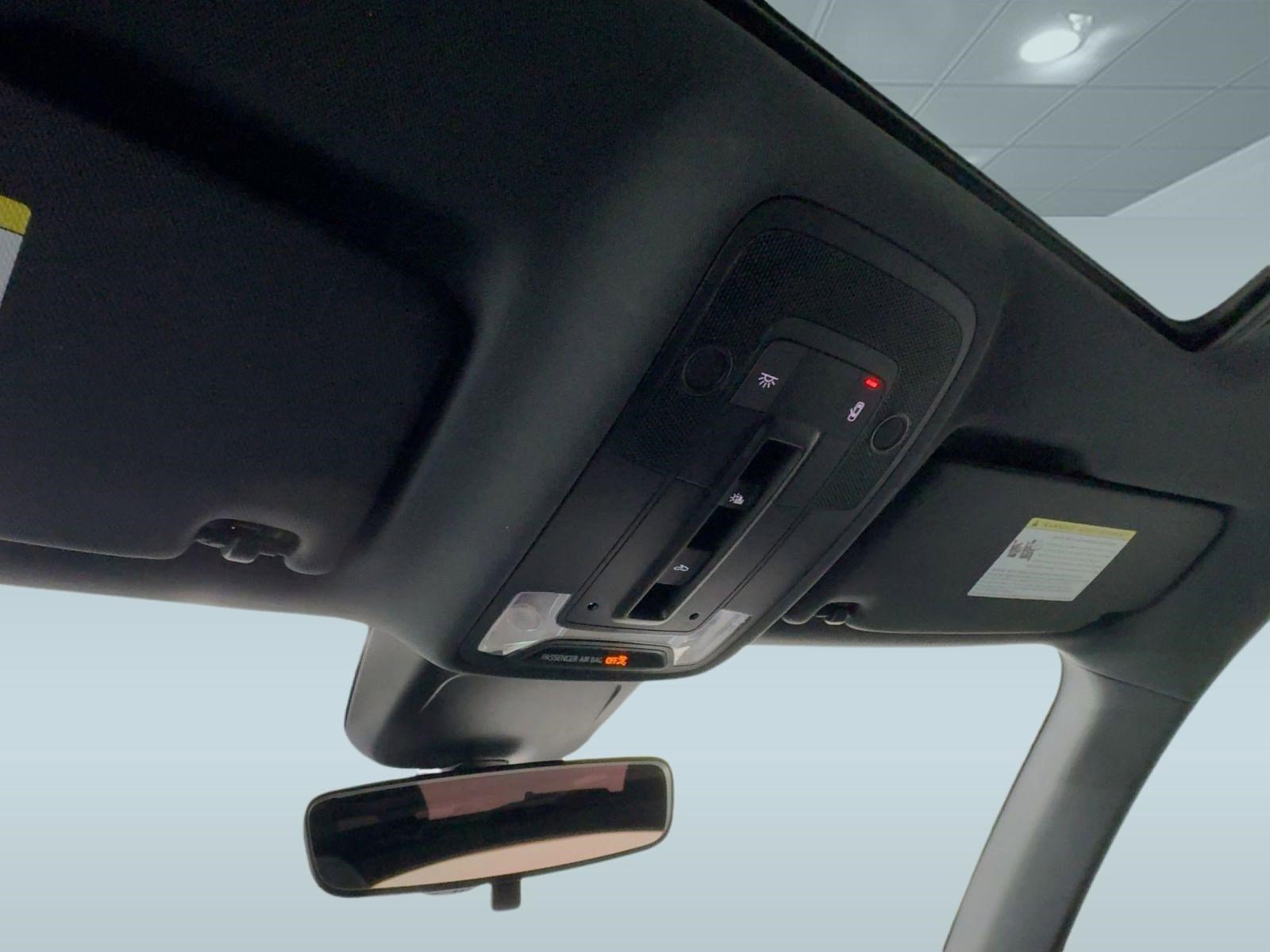 Used 2020 Audi Q3 2.0T Premium w/ Convenience Package image 18