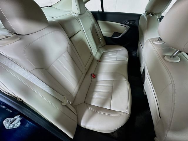 Used 2012 Buick Regal Leather image 25