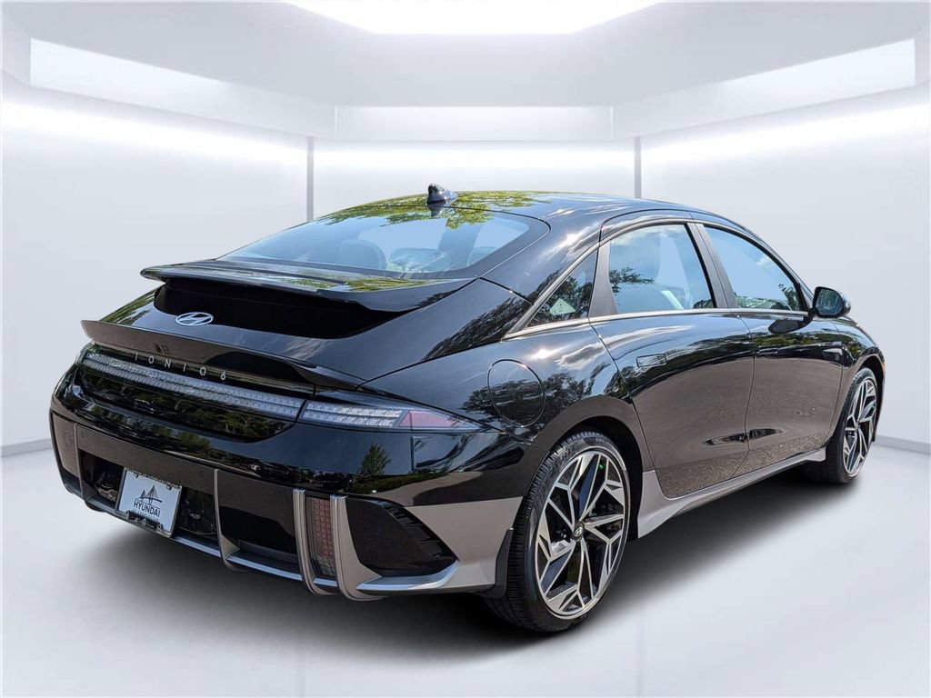 Certified 2024 Hyundai Ioniq 6 SEL AWD/4WD image 3