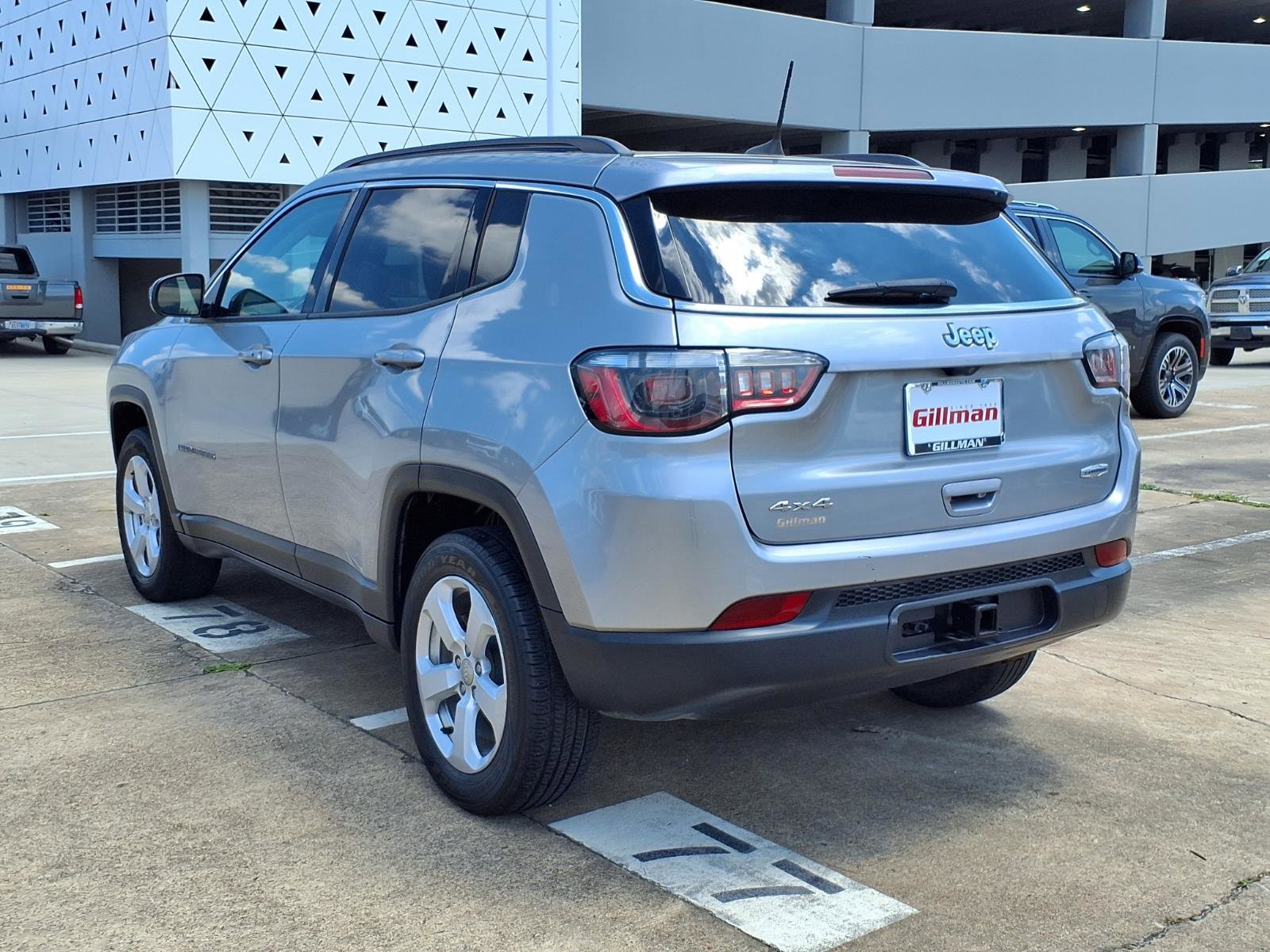 Used 2021 Jeep Compass Latitude w/ Convenience Group AWD/4WD image 4