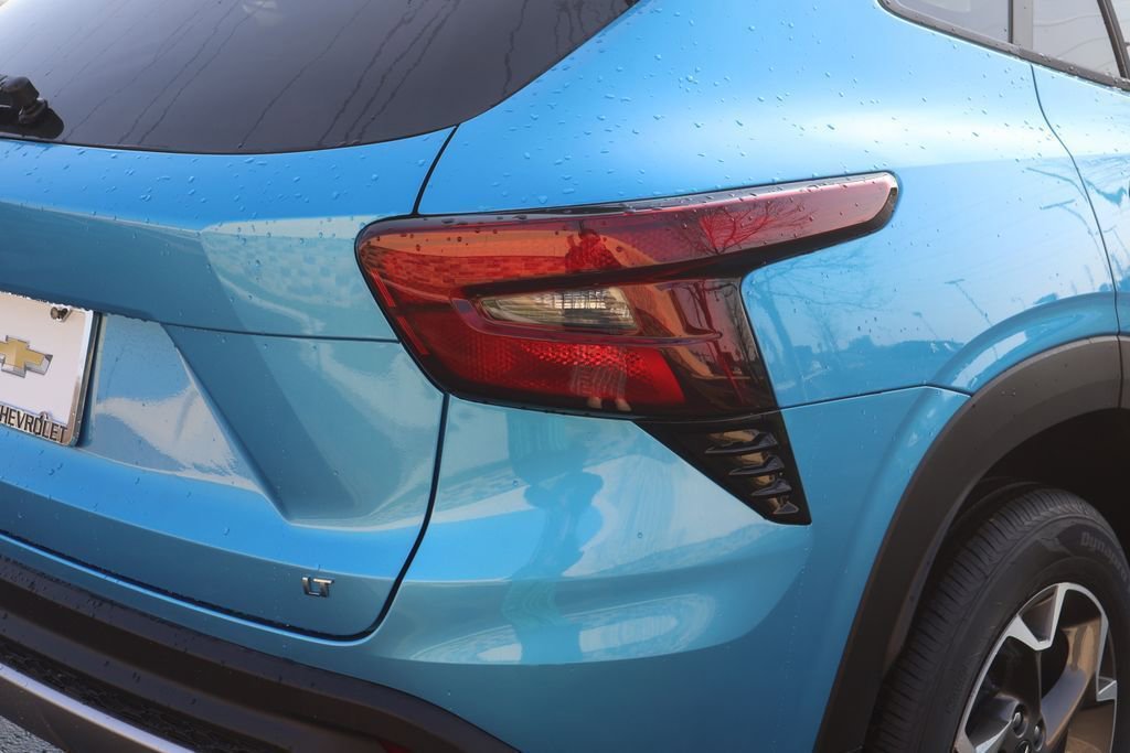 New 2026 Chevrolet Trax LT w/ LT Convenience Package FWD image 7