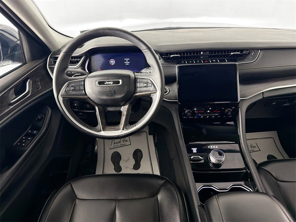 Used 2023 Jeep Grand Cherokee Limited image 20