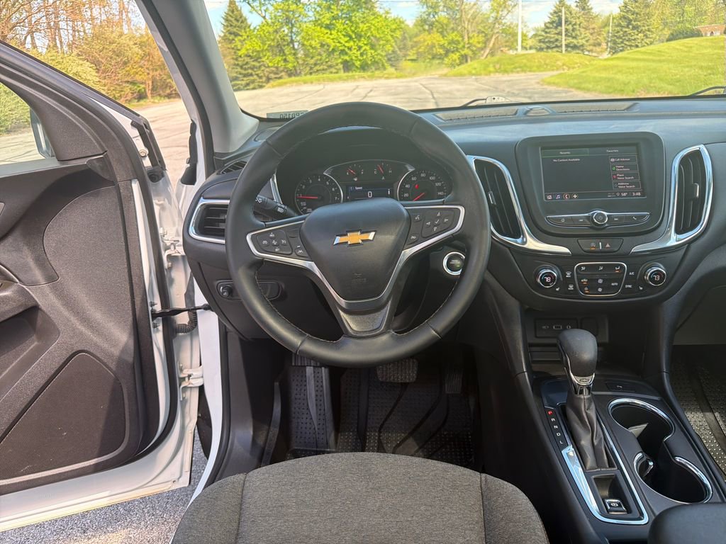 Used 2023 Chevrolet Equinox LT FWD image 24