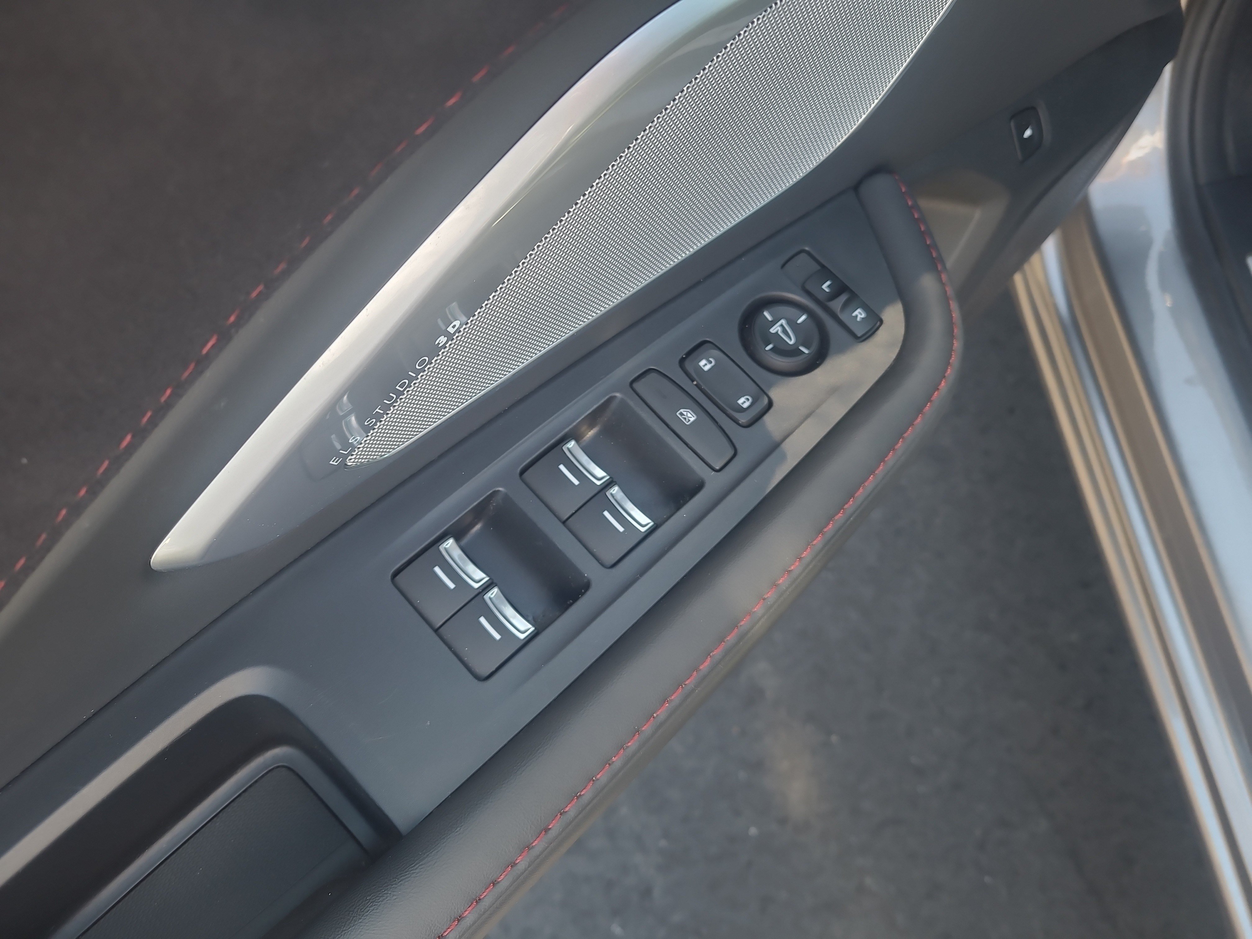 Used 2023 Acura RDX A-Spec AWD/4WD image 13