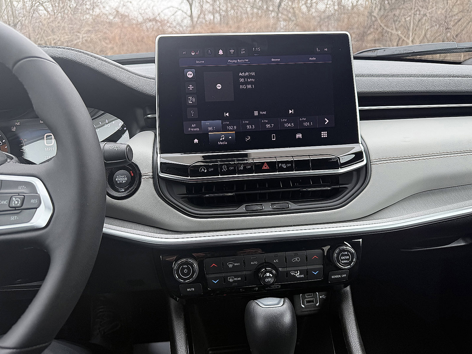 Certified 2025 Jeep Compass Limited image 17