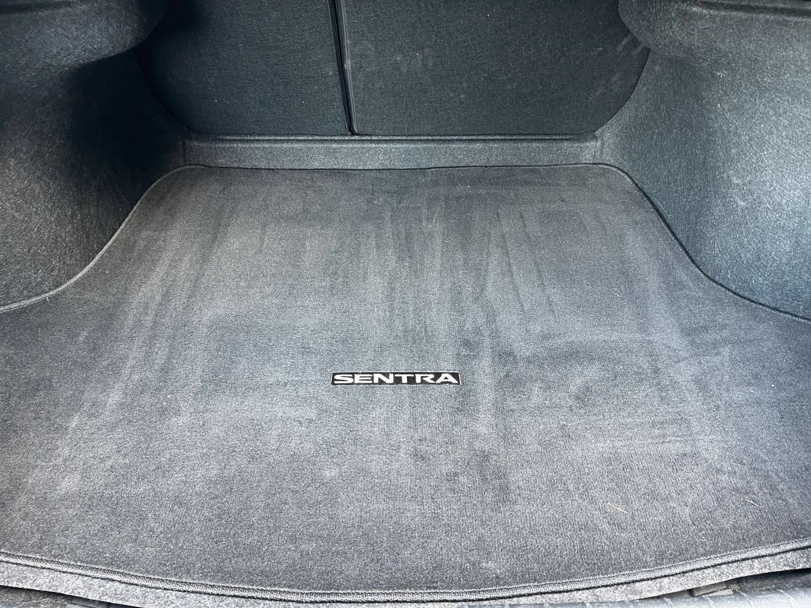 Used 2025 Nissan Sentra SV FWD image 32