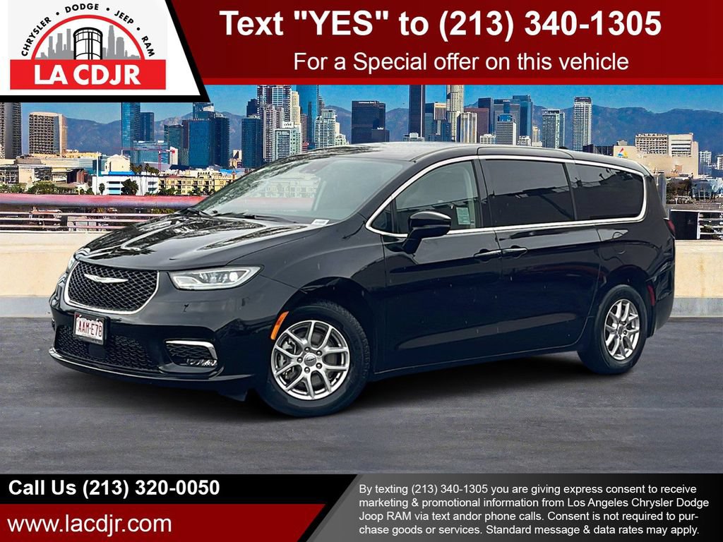 Used 2024 Chrysler Pacifica Touring-L FWD image 1