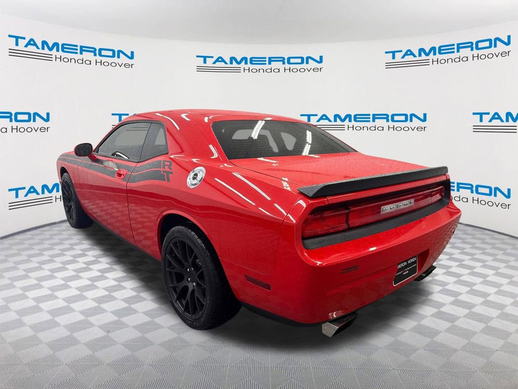 Used 2010 Dodge Challenger R/T RWD image 3