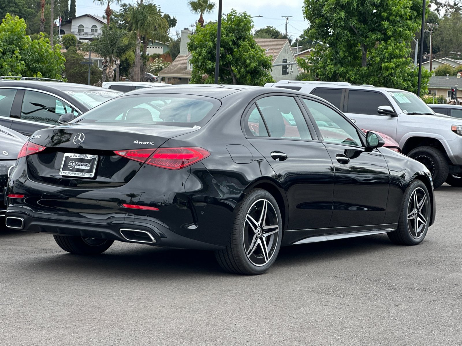 Used 2025 Mercedes-Benz C 300 4MATIC Sedan image 3