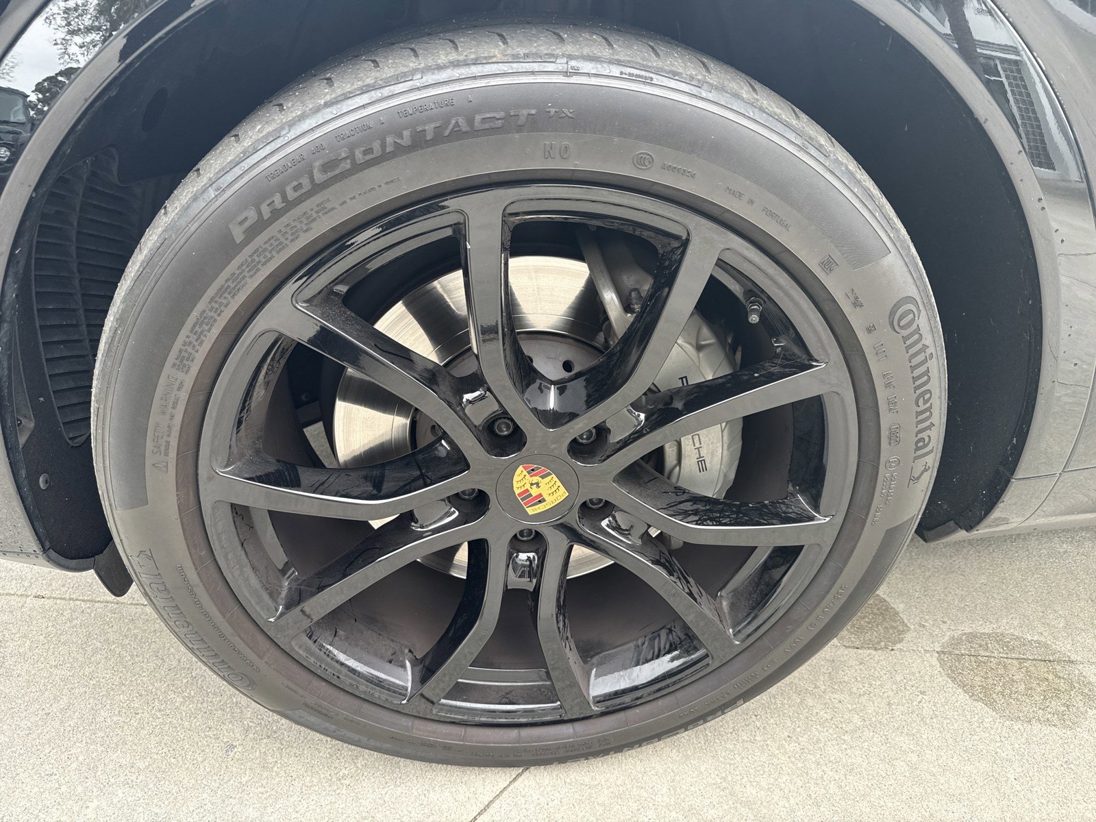 Used 2022 Porsche Cayenne S Platinum image 12