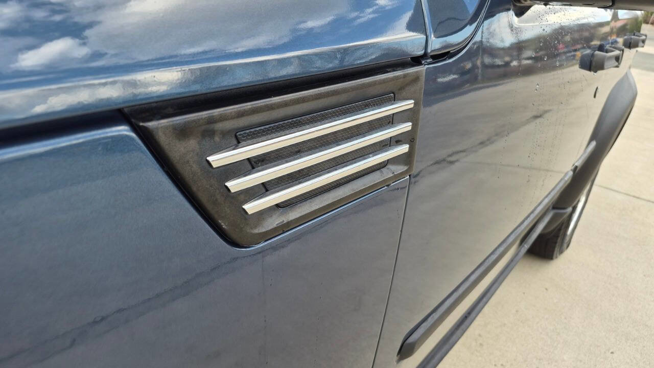 Used 2008 Dodge Nitro SXT image 16