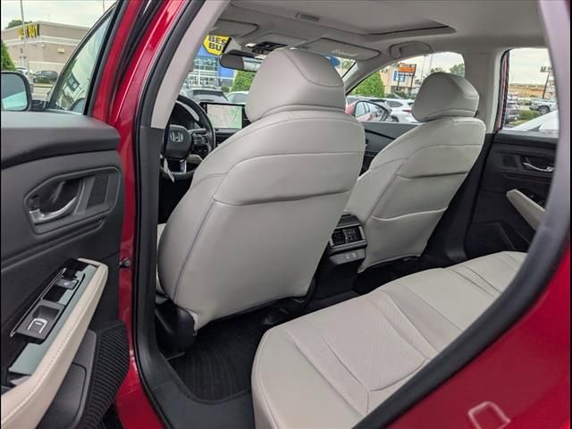 Used 2023 Honda Accord Touring image 17