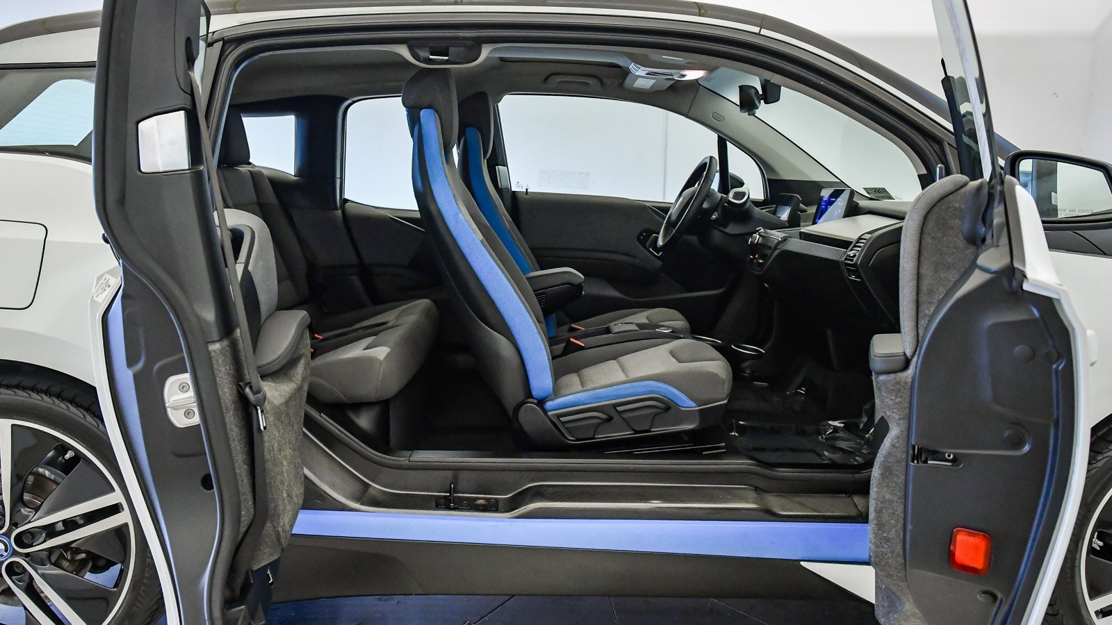 Certified 2021 BMW i3 image 20