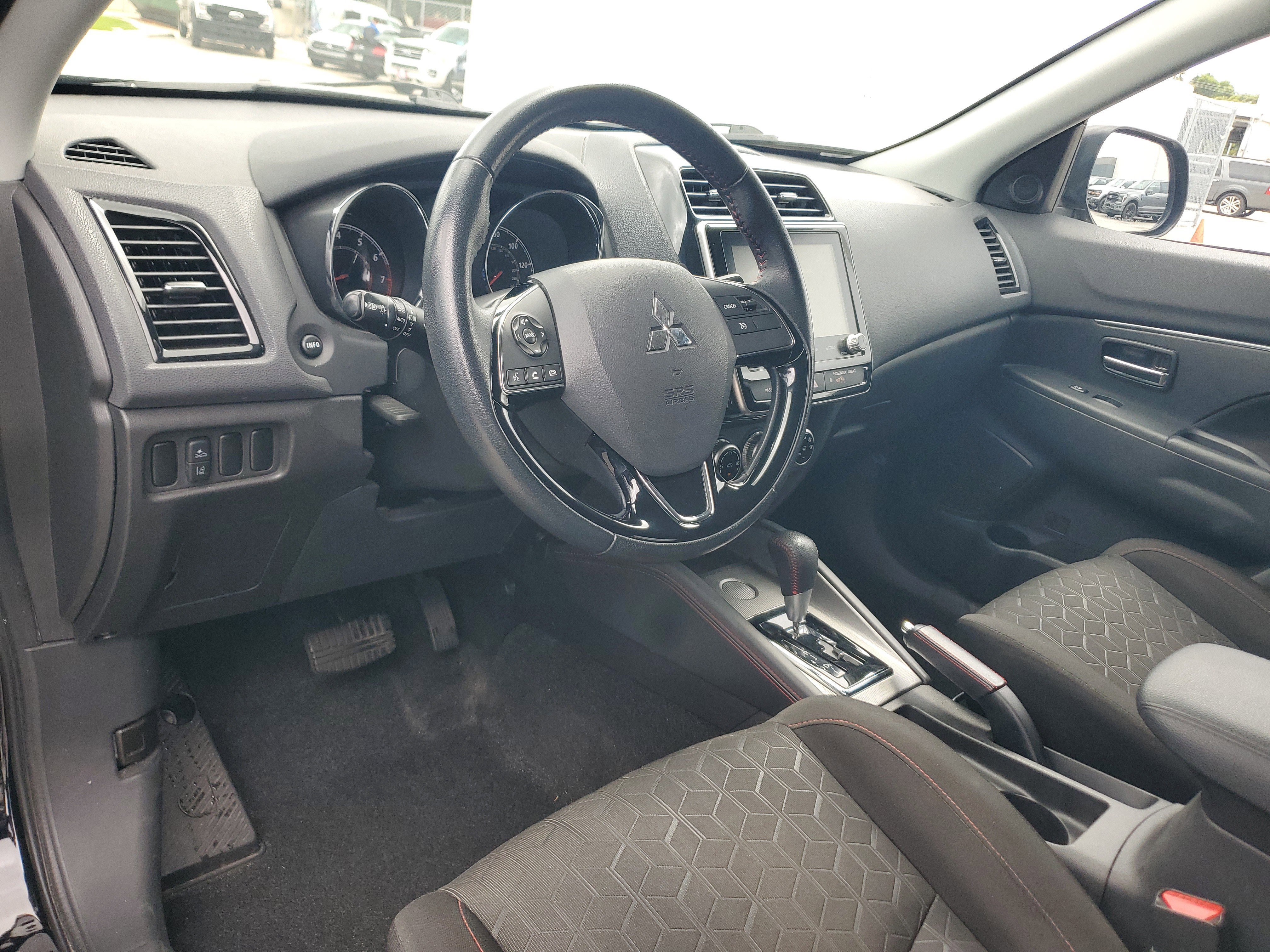 Used 2021 Mitsubishi Outlander Sport LE image 9