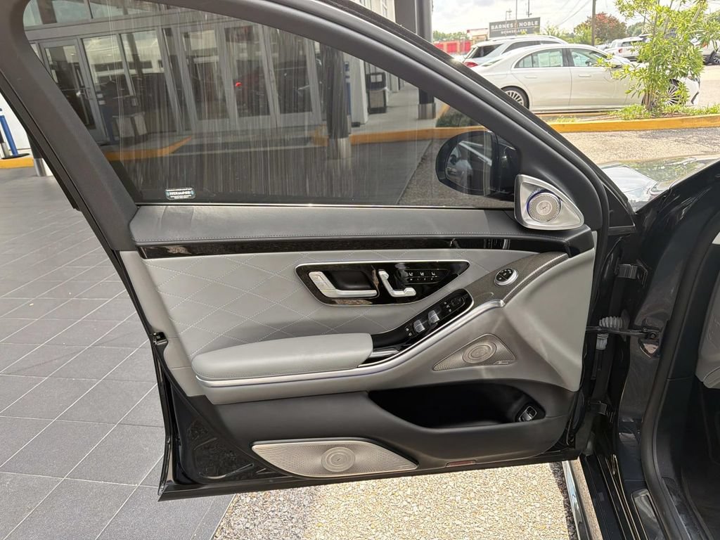 Used 2021 Mercedes-Benz S 580 4MATIC Sedan image 19