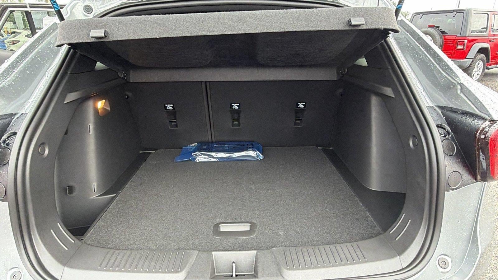 New 2026 Chevrolet Trax RS w/ Driver Confidence Package FWD image 13