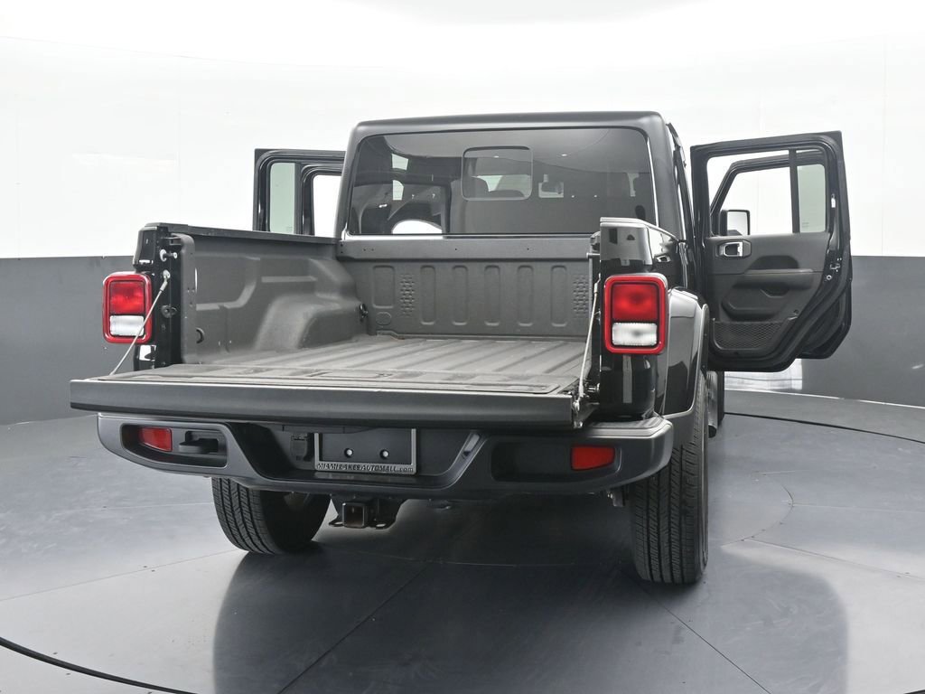 Used 2024 Jeep Gladiator Sport w/ Premium Package image 76