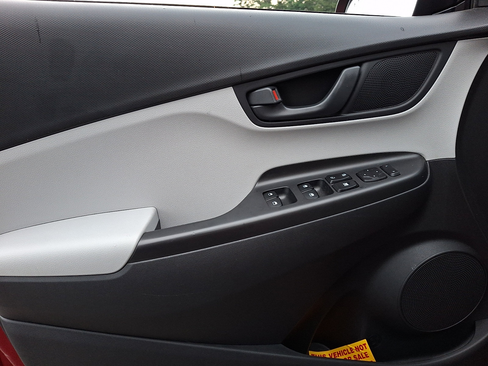 Certified 2023 Hyundai Kona SEL AWD/4WD image 13