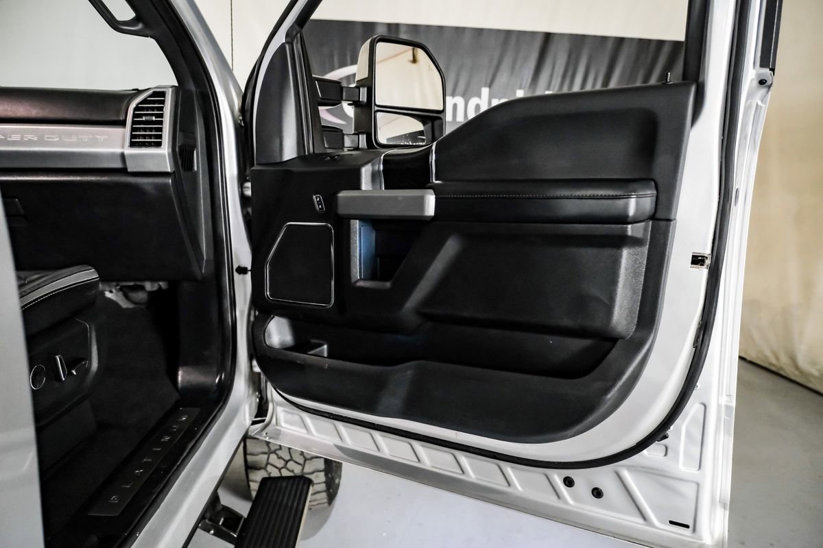 Used 2019 Ford F250 Platinum w/ Platinum Ultimate Package image 38