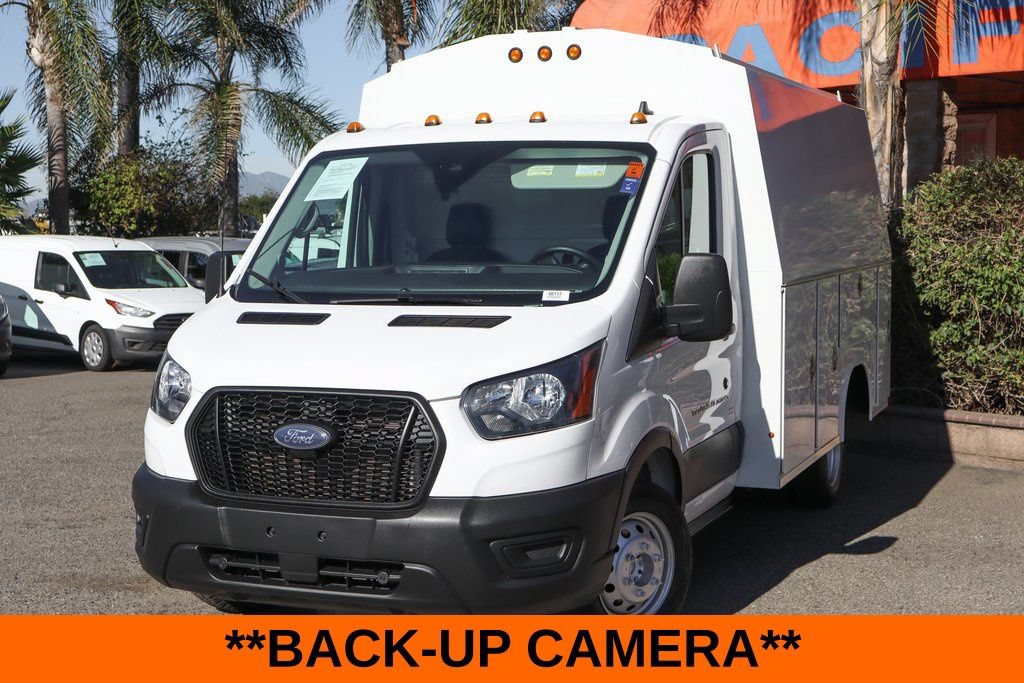 Used 2022 Ford Transit 350 DRW RWD image 4