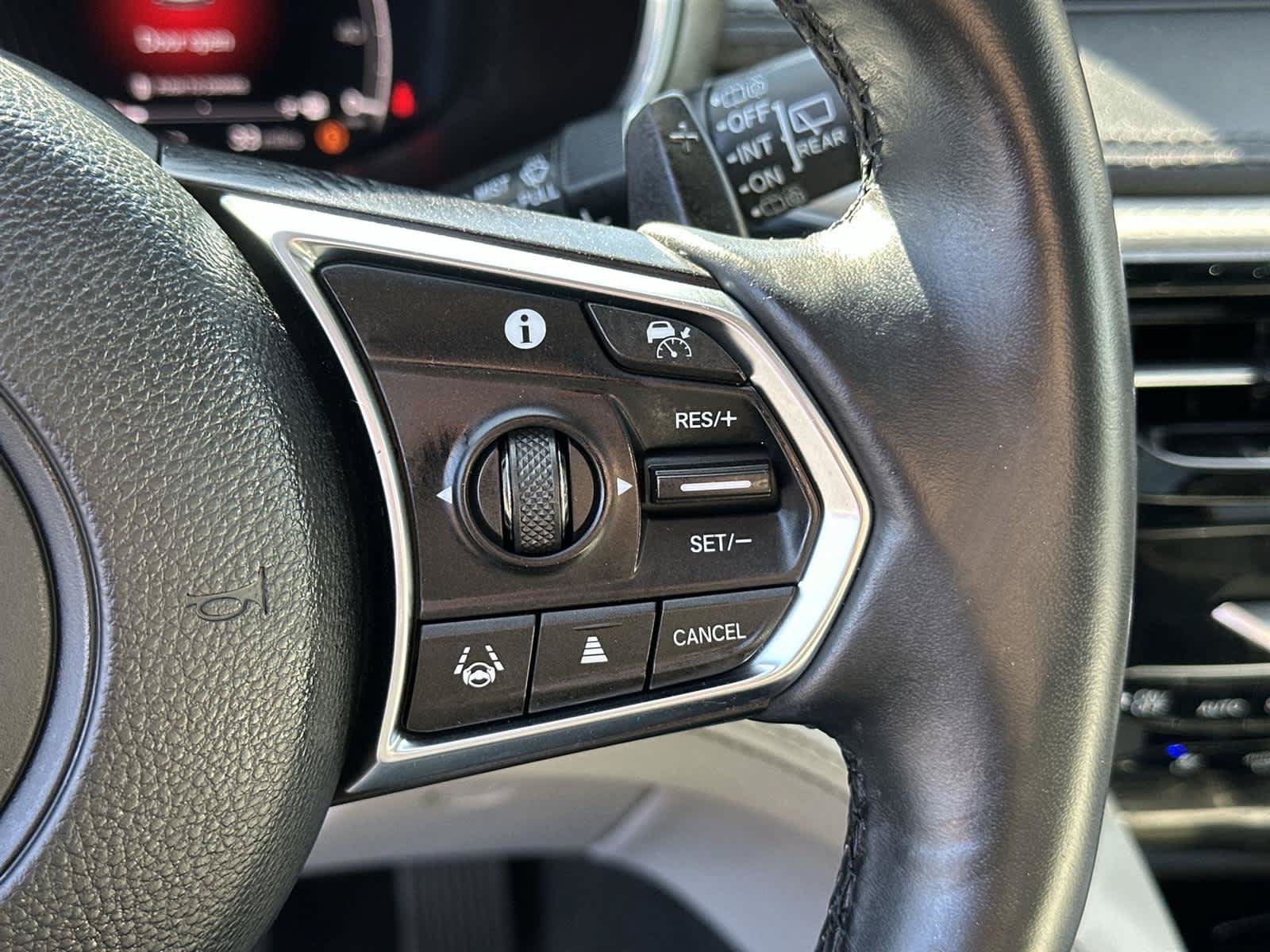 Used 2022 Acura MDX SH-AWD w/ Advance Package image 35