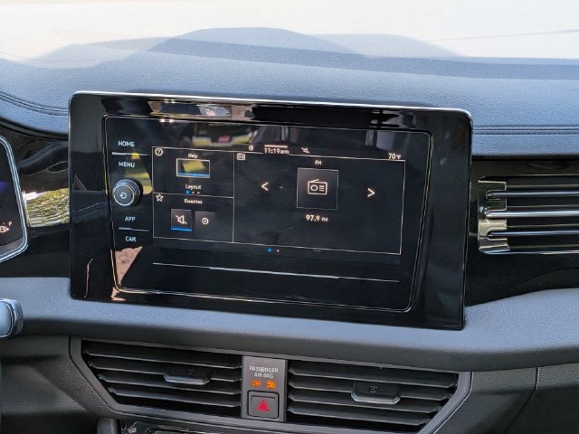 Used 2025 Volkswagen Jetta S FWD image 19