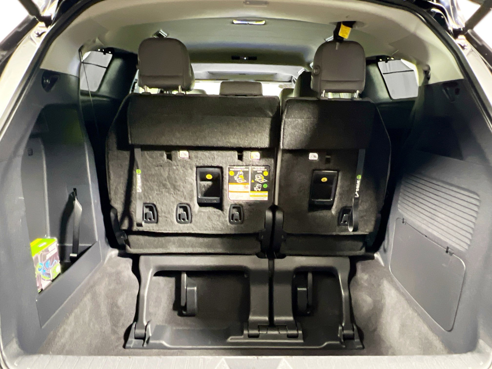 Used 2026 Toyota Sienna XLE image 34