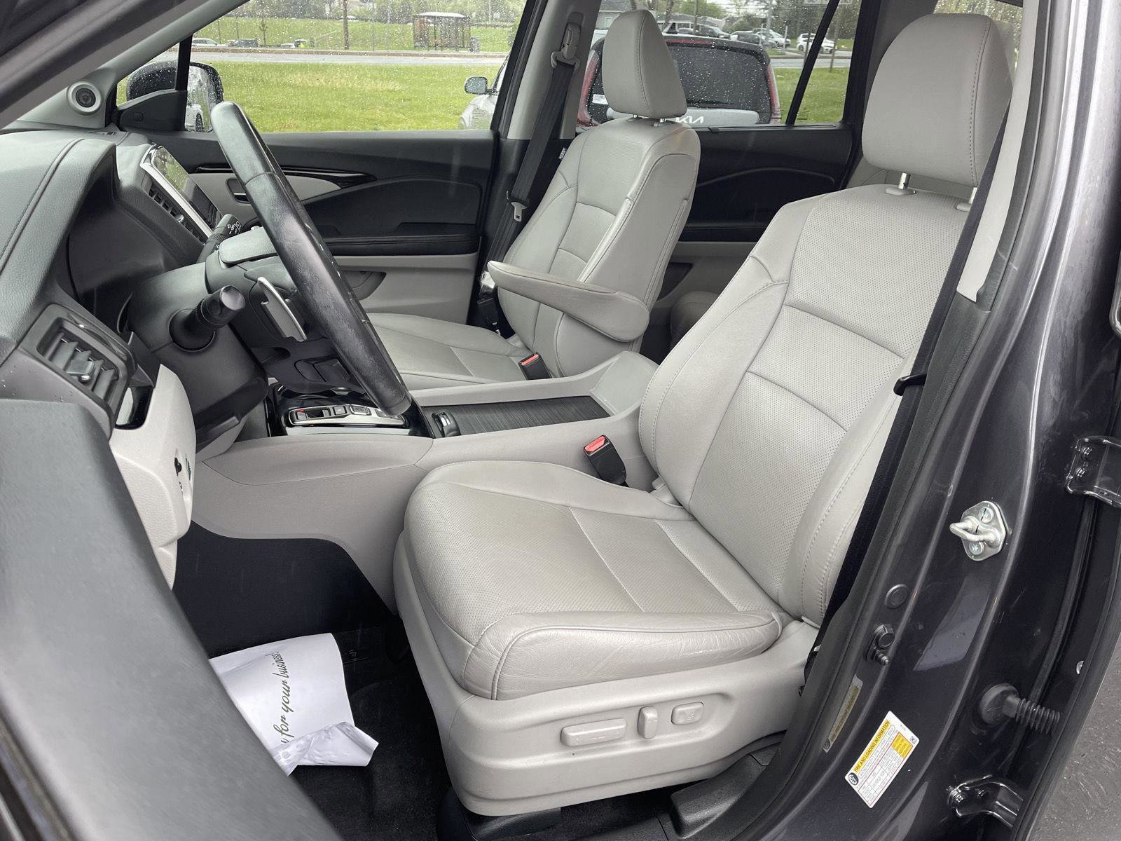 Used 2018 Honda Pilot Elite image 15