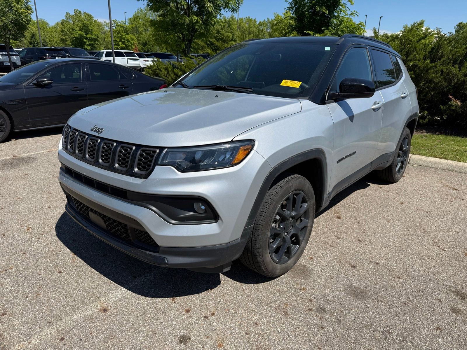 Used 2024 Jeep Compass Latitude w/ Convenience Group