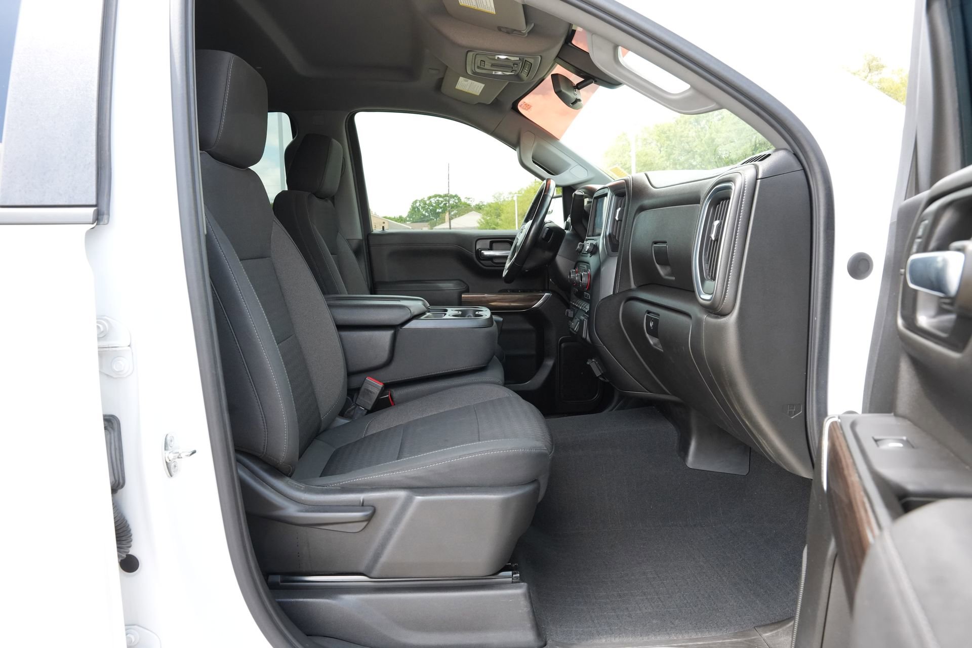 Used 2021 Chevrolet Silverado 1500 LT w/ Texas Edition Plus image 25