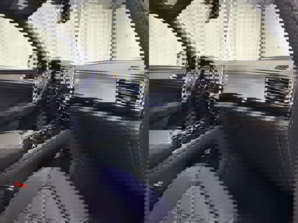 Used 2025 Volkswagen Atlas Cross Sport SE image 64