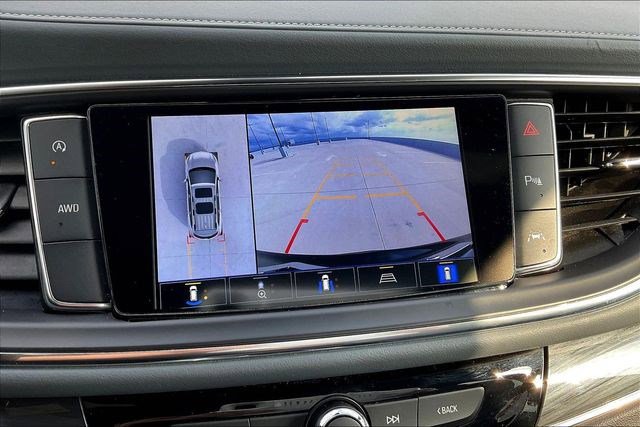 Used 2024 Buick Enclave Premium image 26
