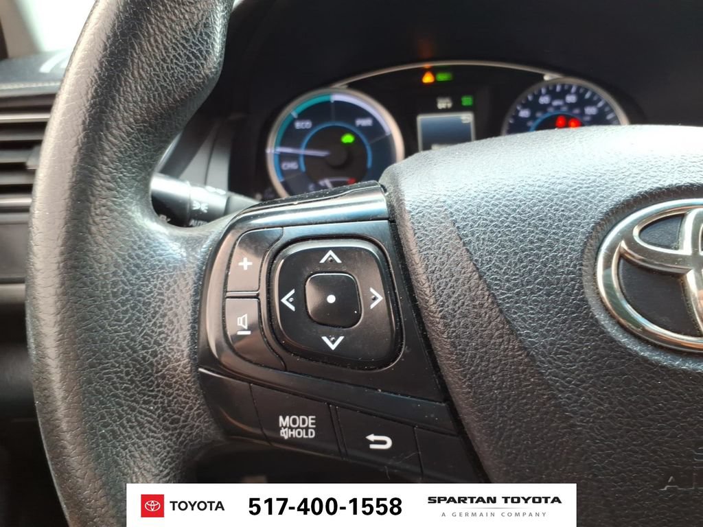 Used 2017 Toyota Camry LE FWD image 14