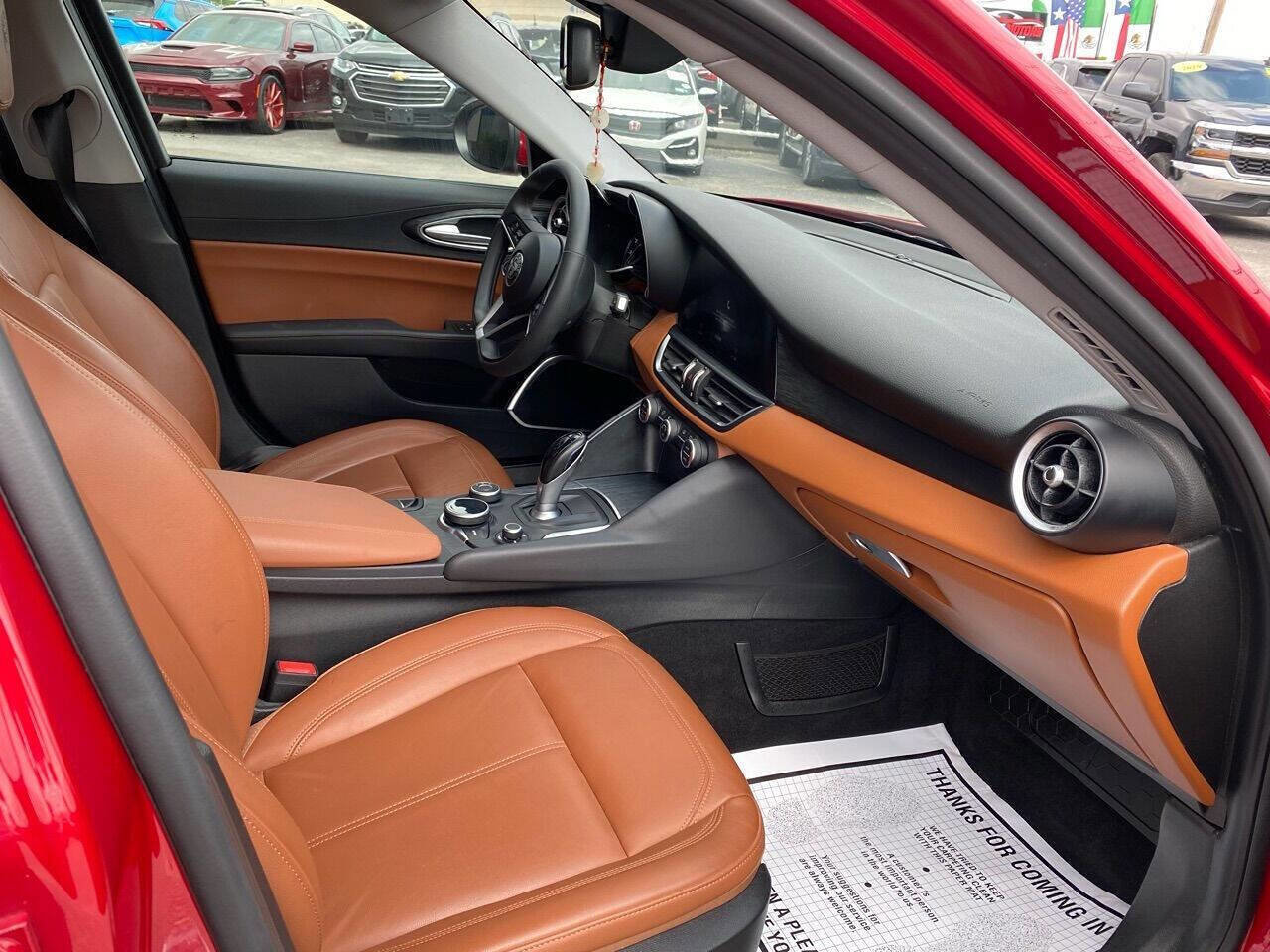 Used 2019 Alfa Romeo Giulia Sprint w/ Cold Weather Package image 13