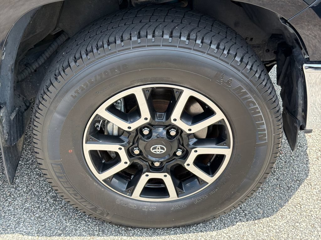 Used 2018 Toyota Tundra Limited w/ TRD Off Road Package RWD image 12