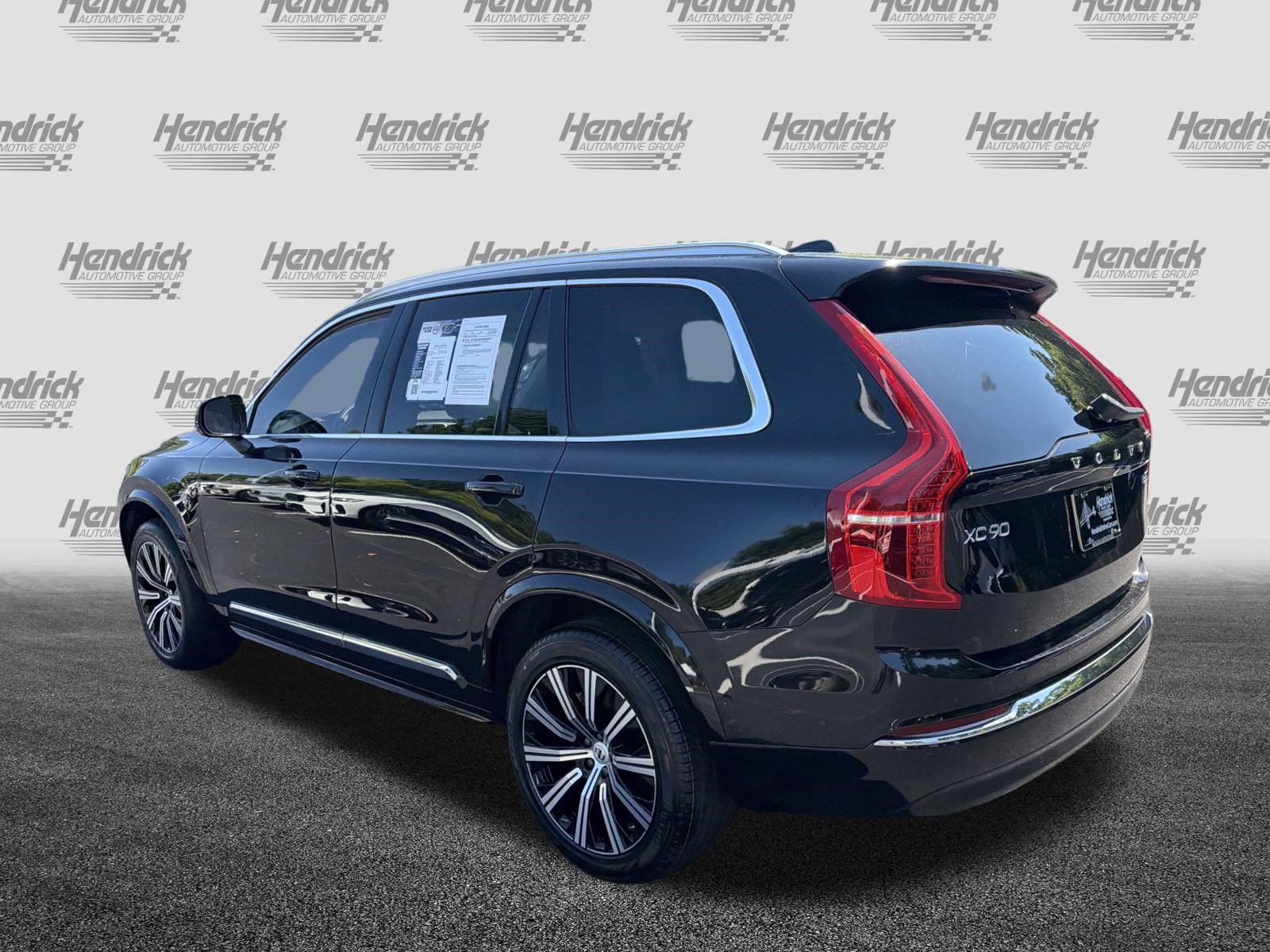 Certified 2023 Volvo XC90 B5 Plus AWD/4WD image 8