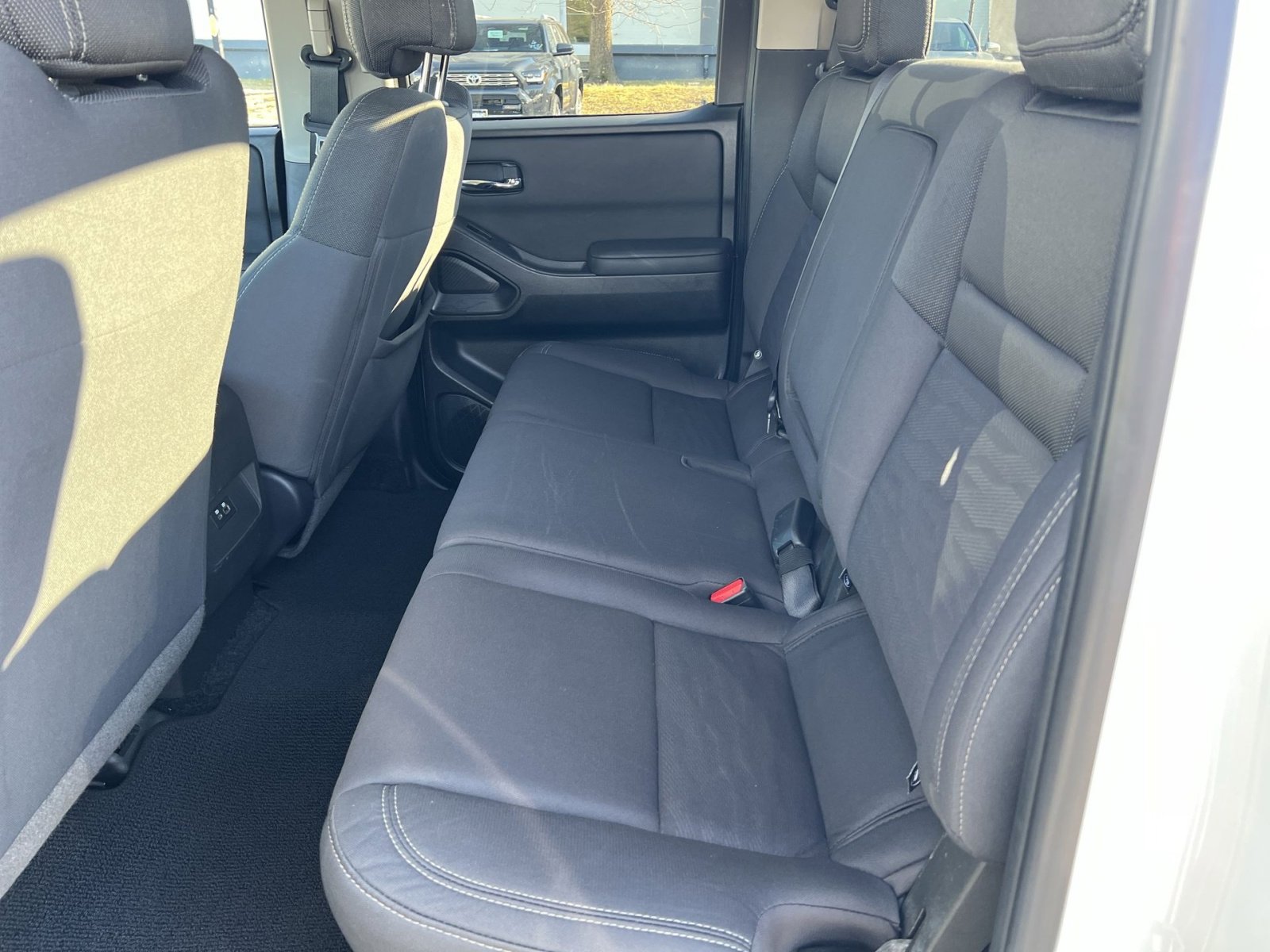 Used 2023 Nissan Frontier SV w/ Tow Package image 22