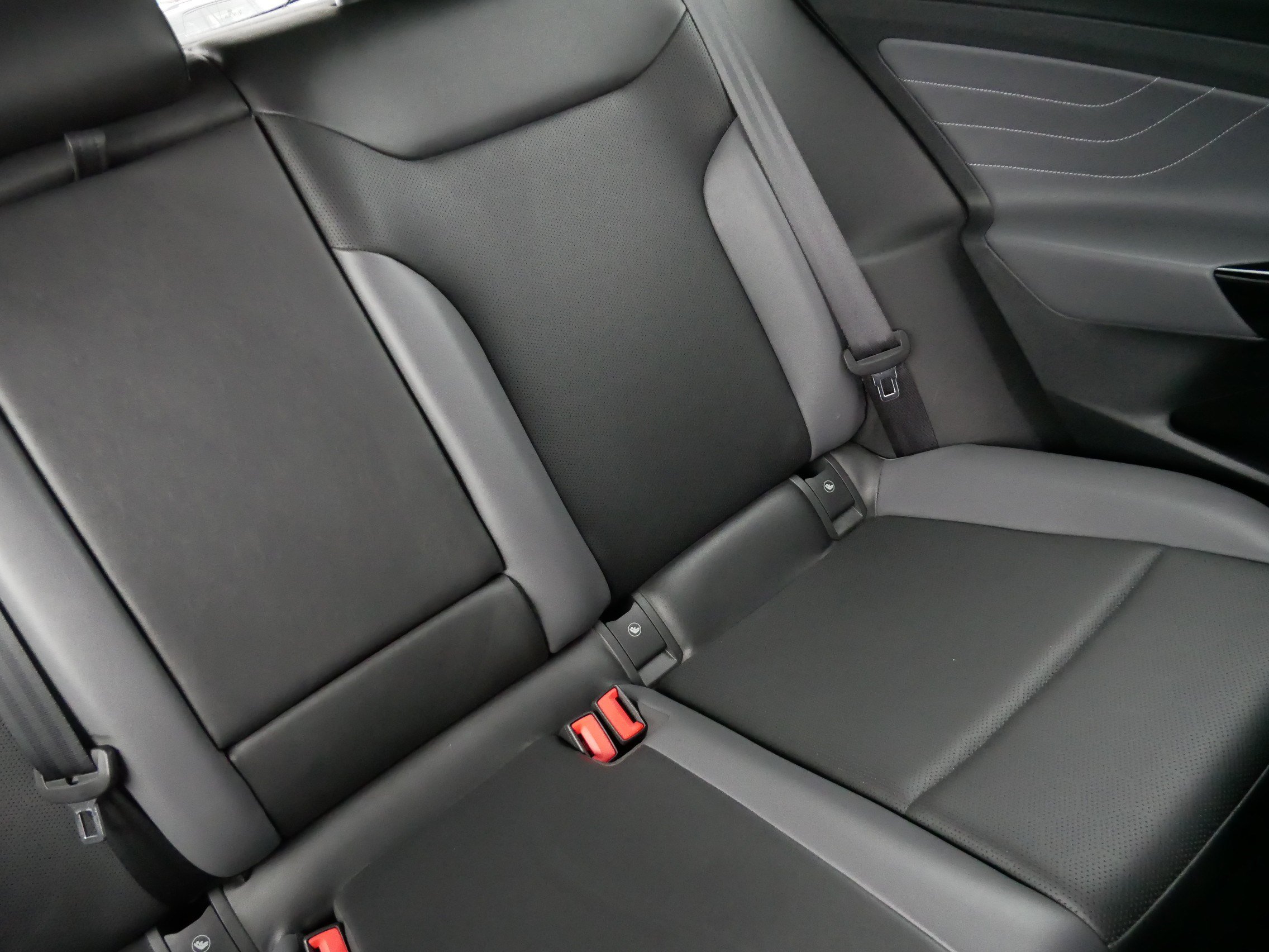 Certified 2023 Volkswagen ID.4 Pro S AWD/4WD image 14